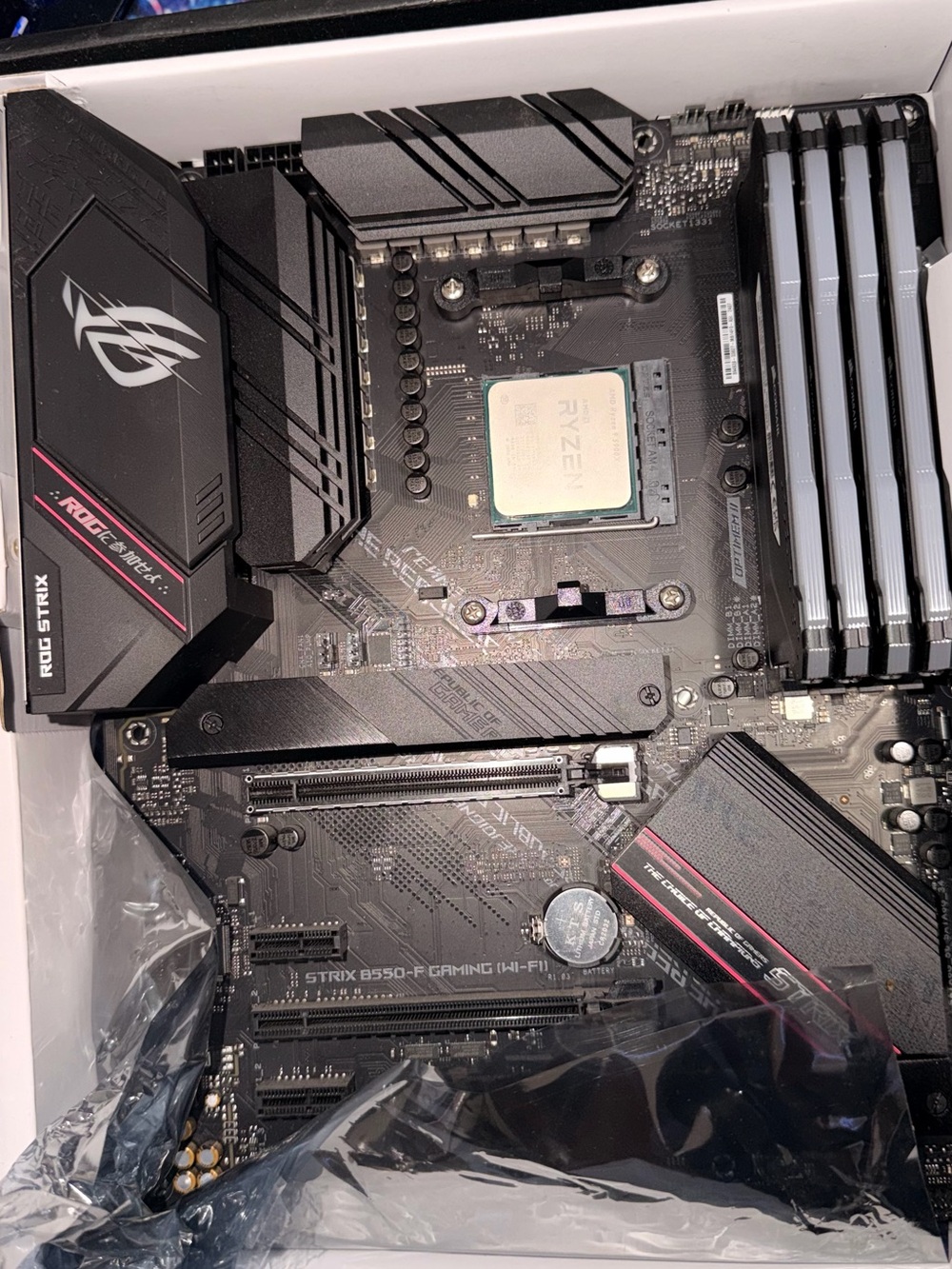 Strix B550-F Gaming Motherboard - Black with cpu and ram